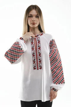 Вышиванка «Франківська» белого цвета
