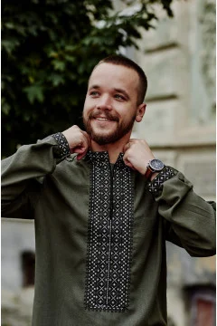Men's embroidered shirt 