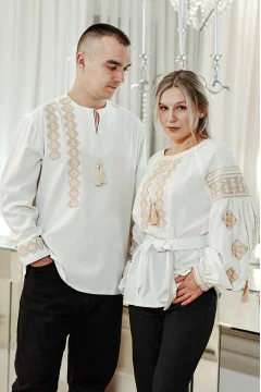 Чоловіча вишиванка «Гліб» бежевого кольору