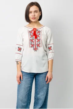 Вышиванка «Трояндова ніжність» белого цвета