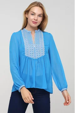 Embroidered shirt 