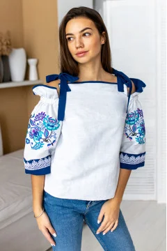 Embroidered shirt 