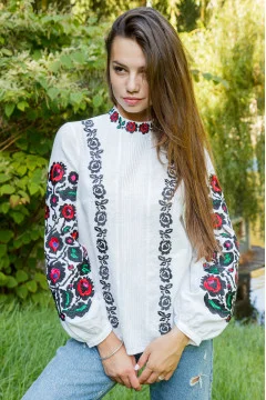Embroidered shirt 