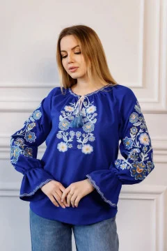 Вишиванка «Квітуче небо» кольору електрик
