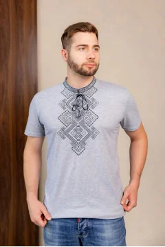 T-shirt "Ostap" gray with black ornament