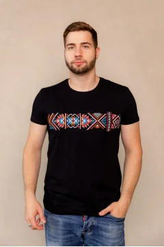 T-shirt "Petros" black with red ornament