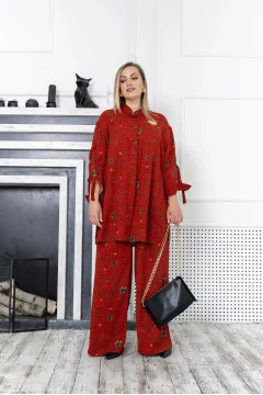 Ochre-colored Phoebe costume