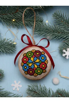 Christmas tree ornament 