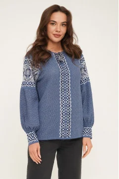 Knitted vyshyvanka 