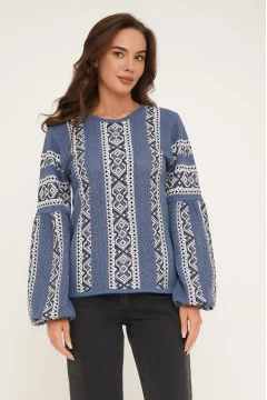 Knitted vyshyvanka 
