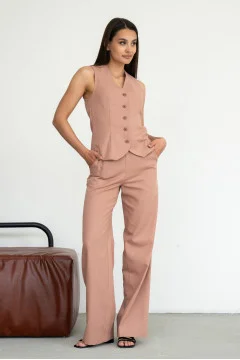 Cappuccino-colored Gerona-linen suit