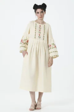 Embroidered dress "Svitozara" milky color