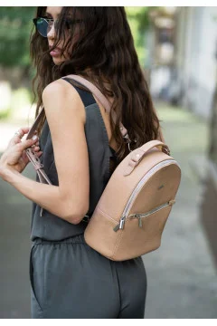 Kylie leather backpack in creme brulee